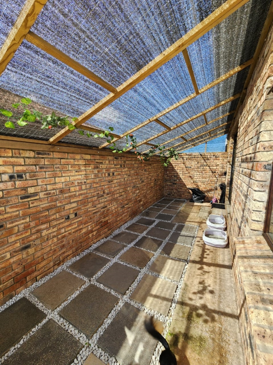 2 Bedroom Property for Sale in Campher Park Eastern Cape